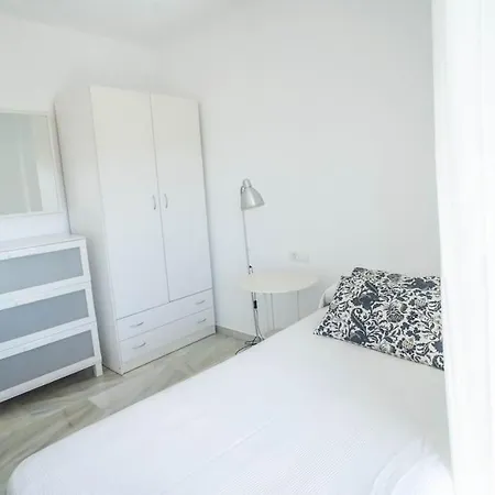 Spacious Three Bedroom Penthouse Apartment